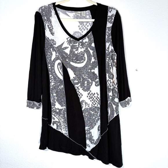 Zenergy Chicos 2 Asymmetrical Tunic Black White Geometric Lagenlook Dark - Picture 4 of 9